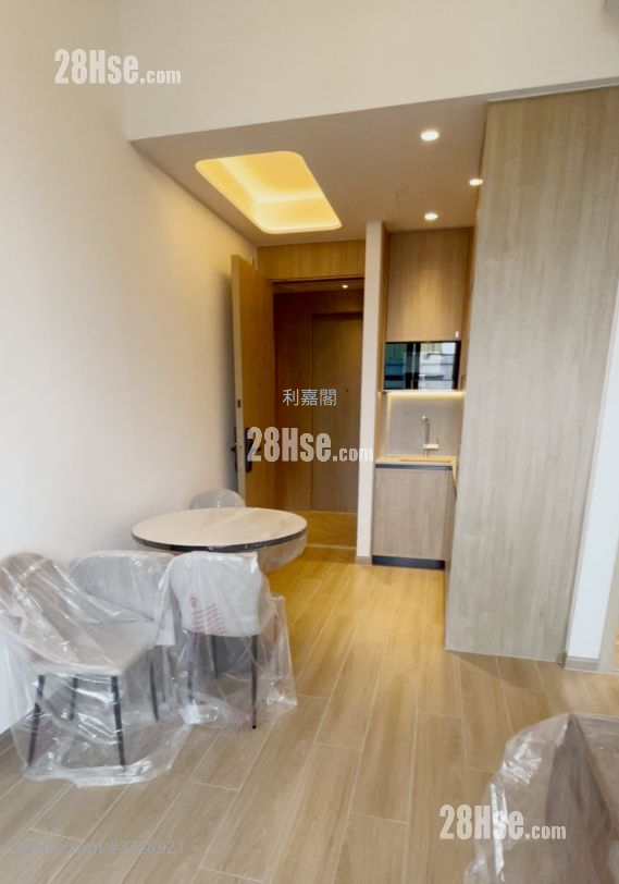 Hava Sell 2 Bedrooms , 1 Bathroom 377 ft²