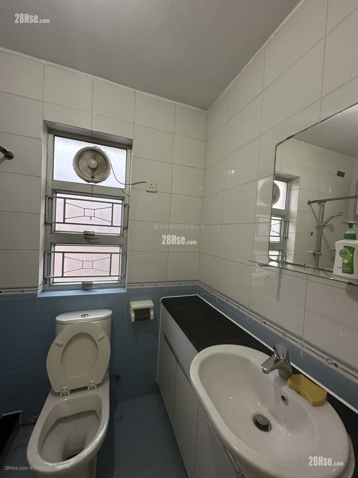 村屋 租盘 3 房 , 1 浴室 653 平方尺