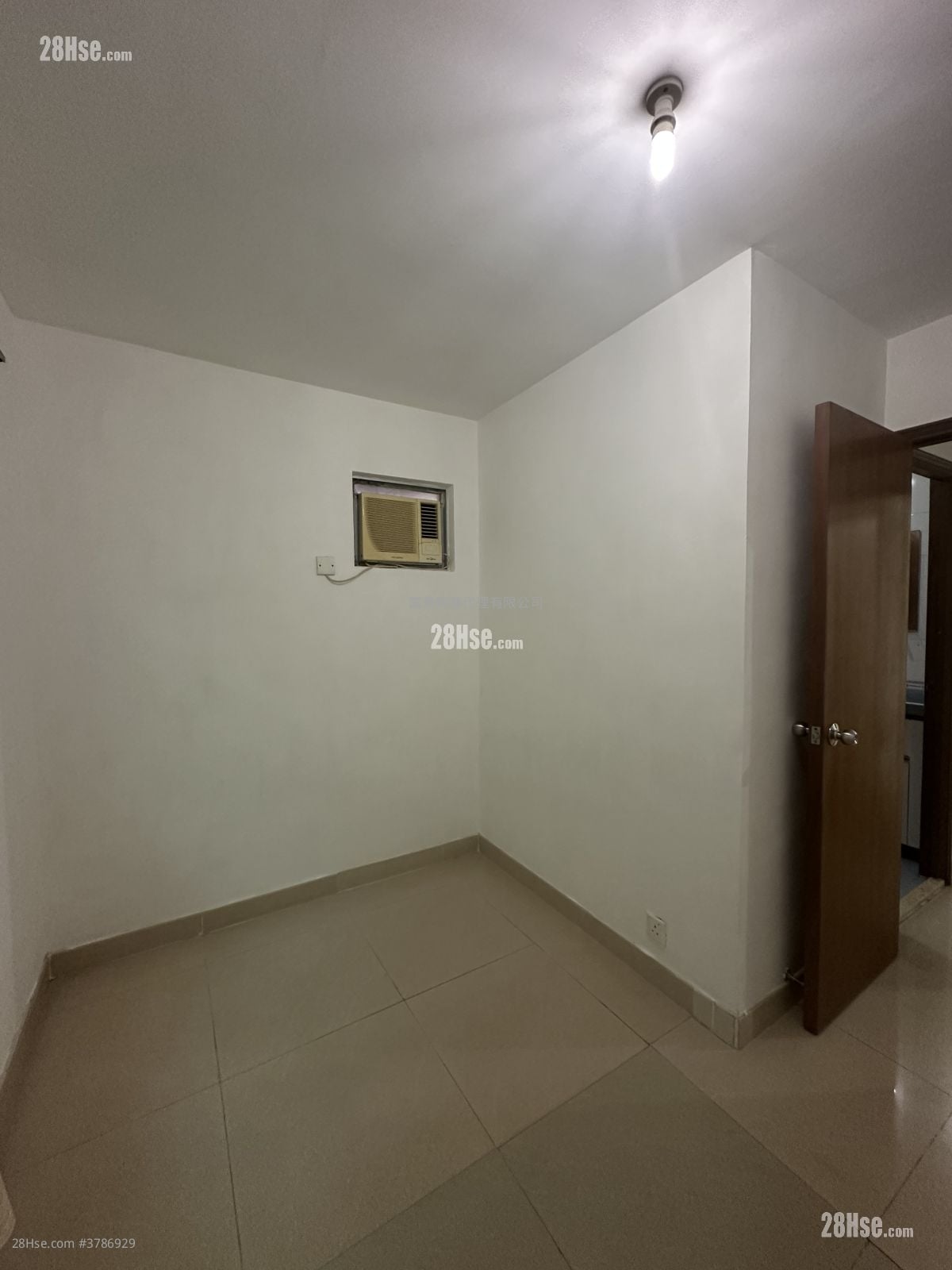 村屋 租盘 3 房 , 1 浴室 653 平方尺