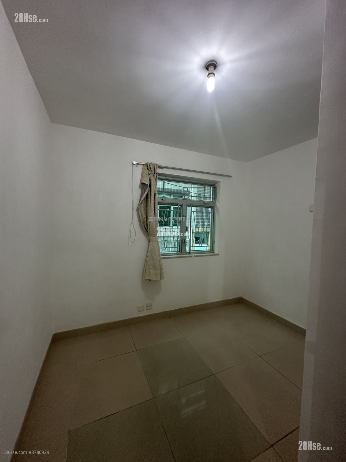 村屋 租盘 3 房 , 1 浴室 653 平方尺