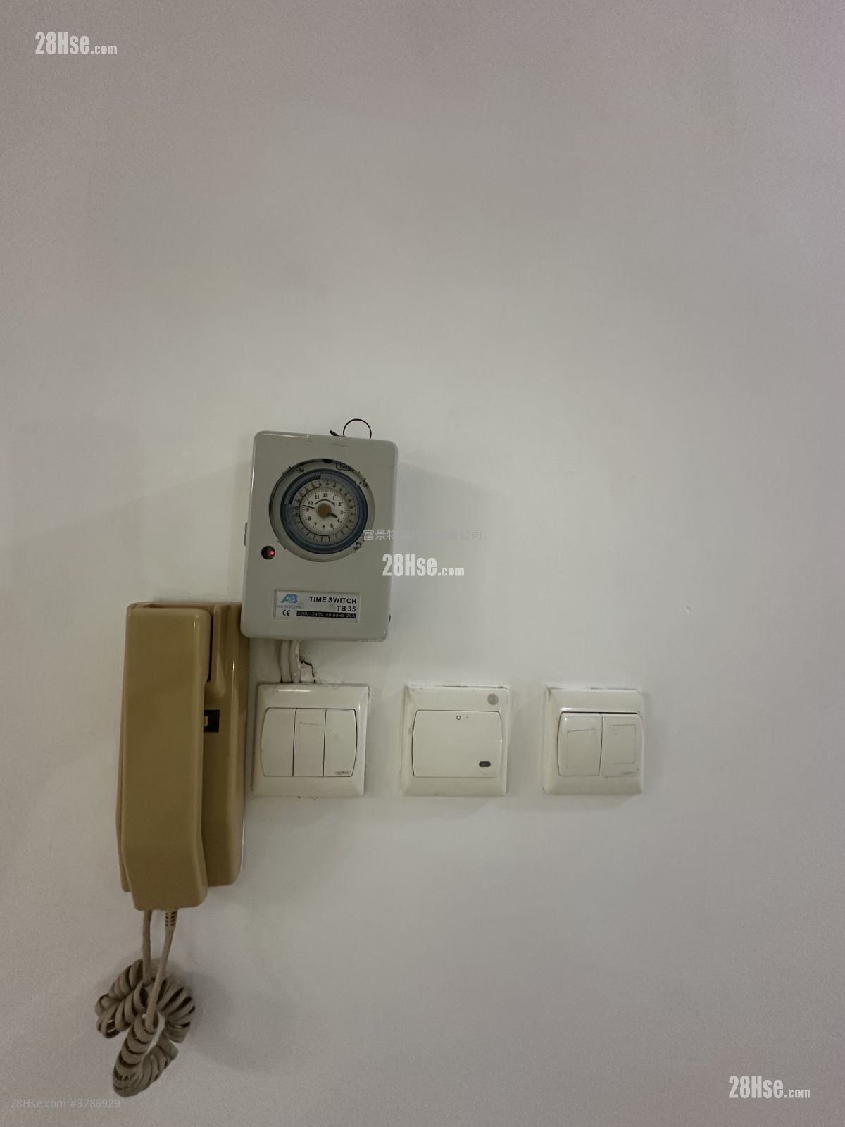 村屋 租盘 3 房 , 1 浴室 653 平方尺