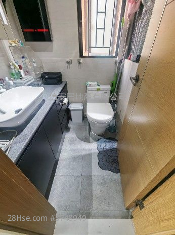 翠峰小筑 售盘 2 房 , 2 浴室 825 平方尺