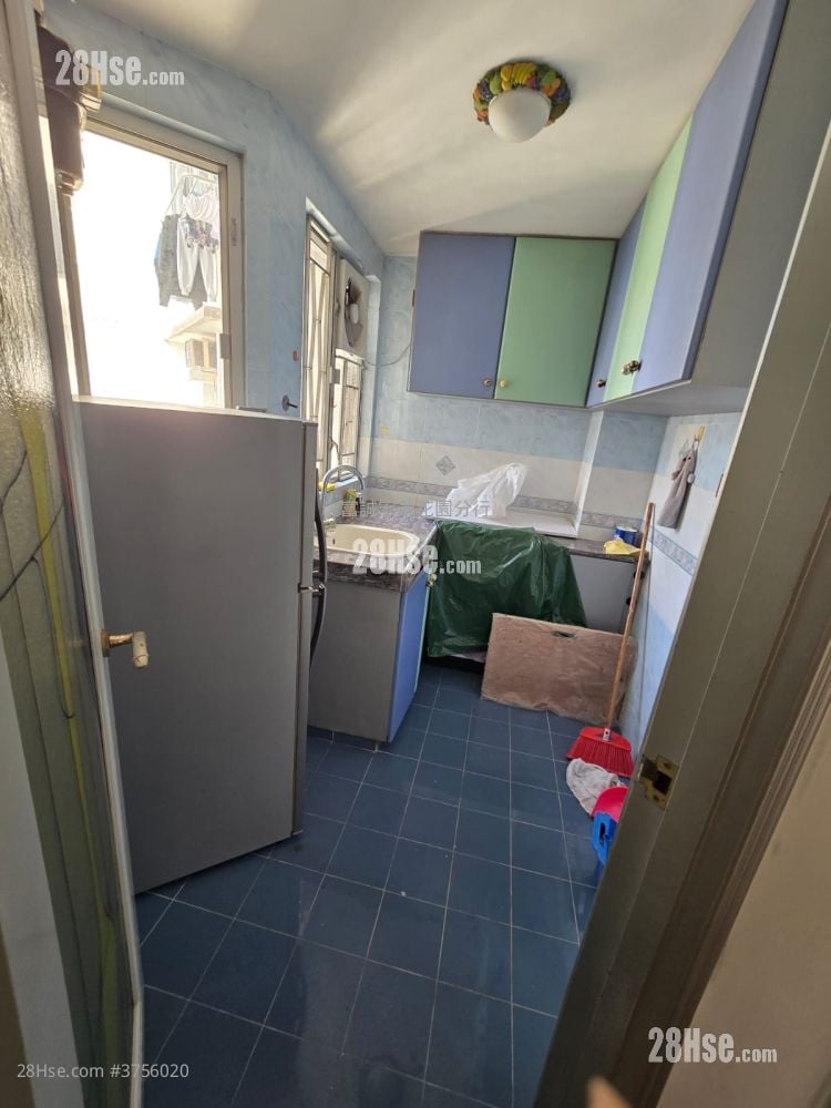 瓊山苑 售盤 2 房 , 1 浴室 414 平方呎