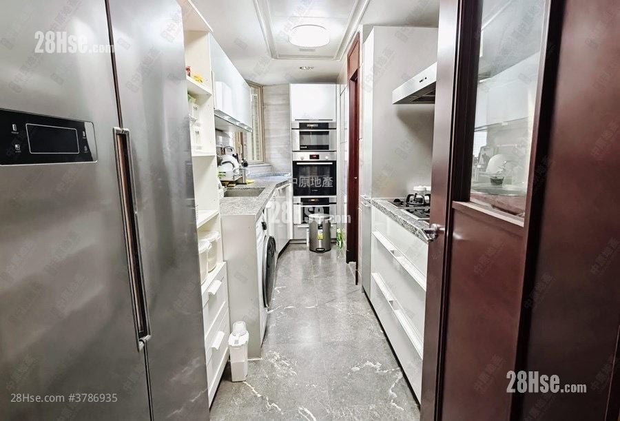 Celestial Heights Sell 4 Bedrooms 1,567 ft²