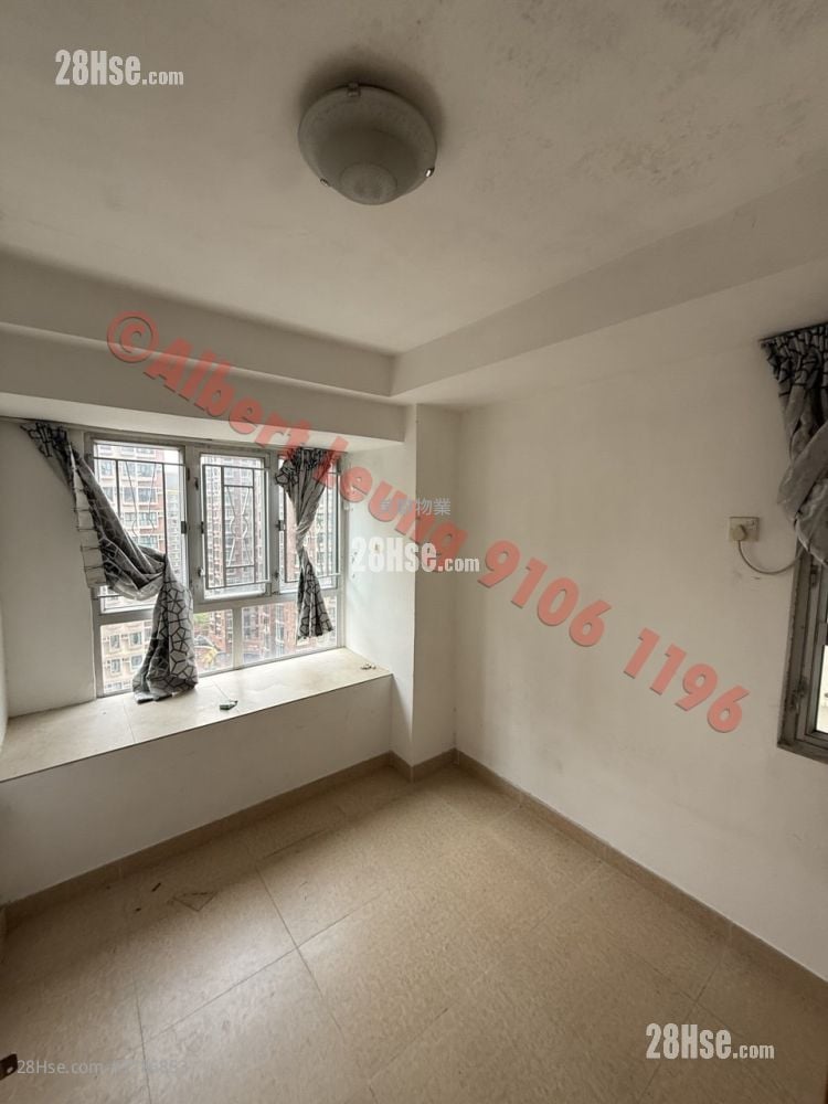 Hilton Plaza Sell 2 Bedrooms , 1 Bathroom 427 ft²