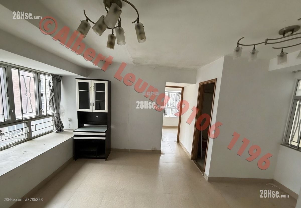 Hilton Plaza Sell 2 Bedrooms , 1 Bathroom 427 ft²