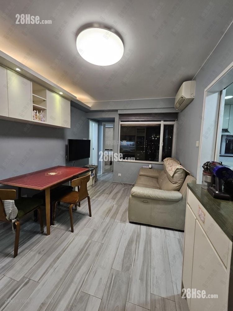 Sunningdale Garden Sell 2 Bedrooms 428 ft²