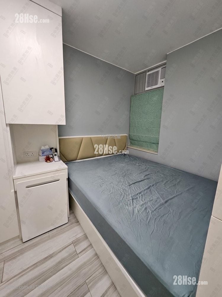 Sunningdale Garden Sell 2 Bedrooms 428 ft²