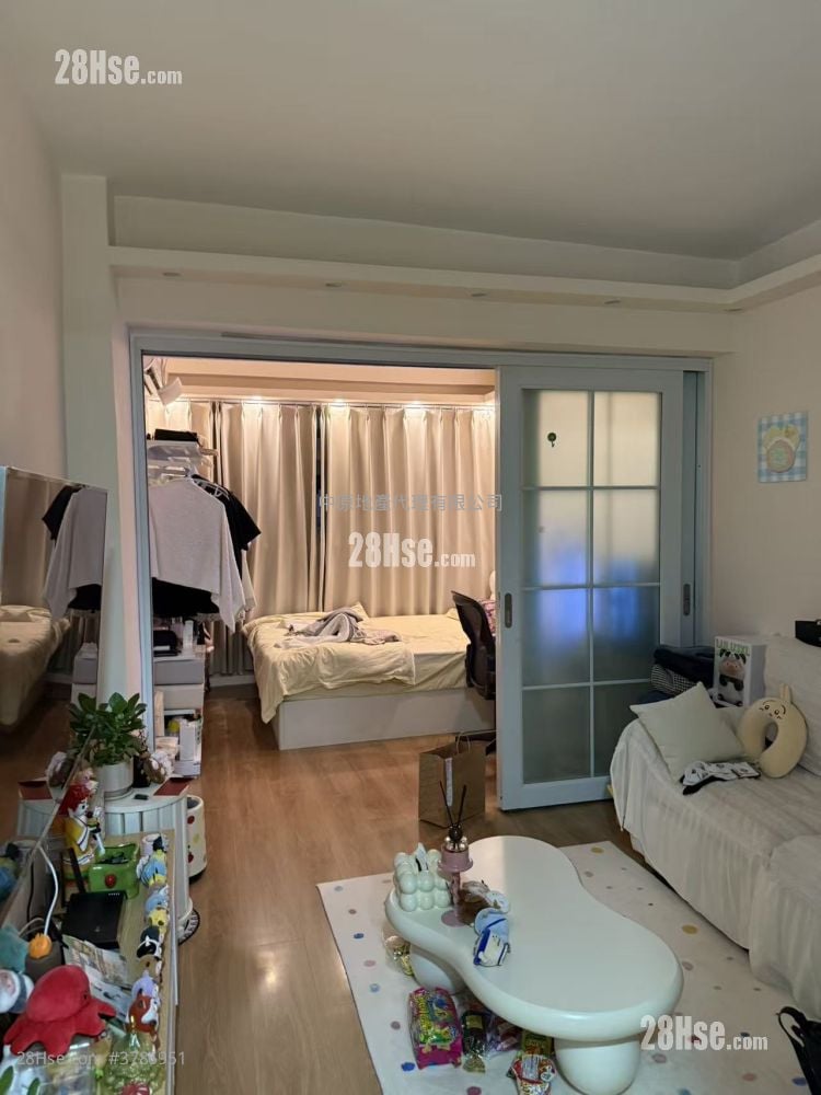 金冠大厦 租盘 1 房 , 1 浴室 325 平方尺