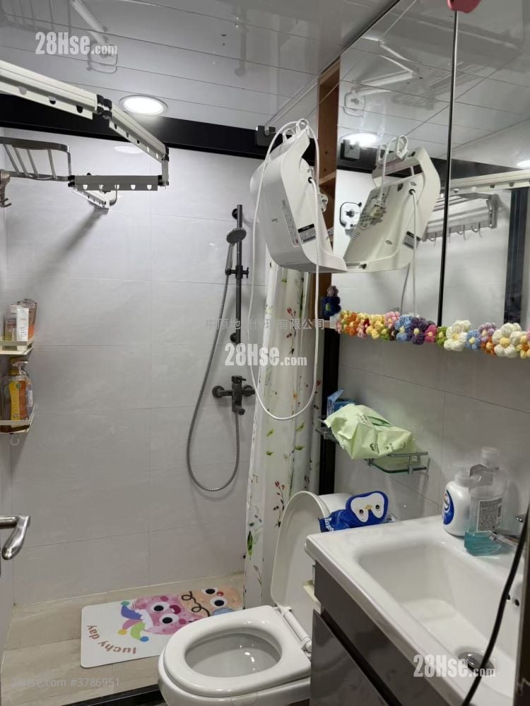 金冠大厦 租盘 1 房 , 1 浴室 325 平方尺