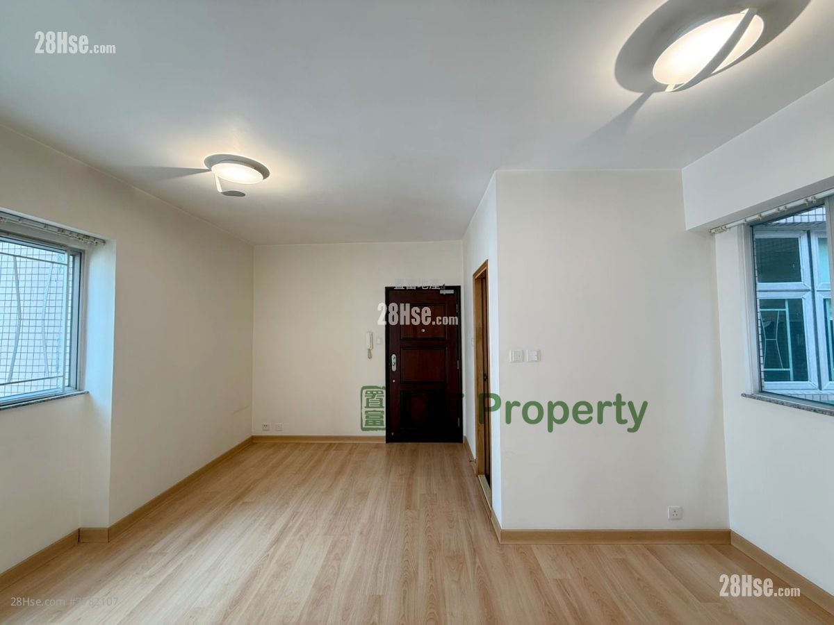 Greenknoll Court Rental 2 Bedrooms , 1 Bathroom