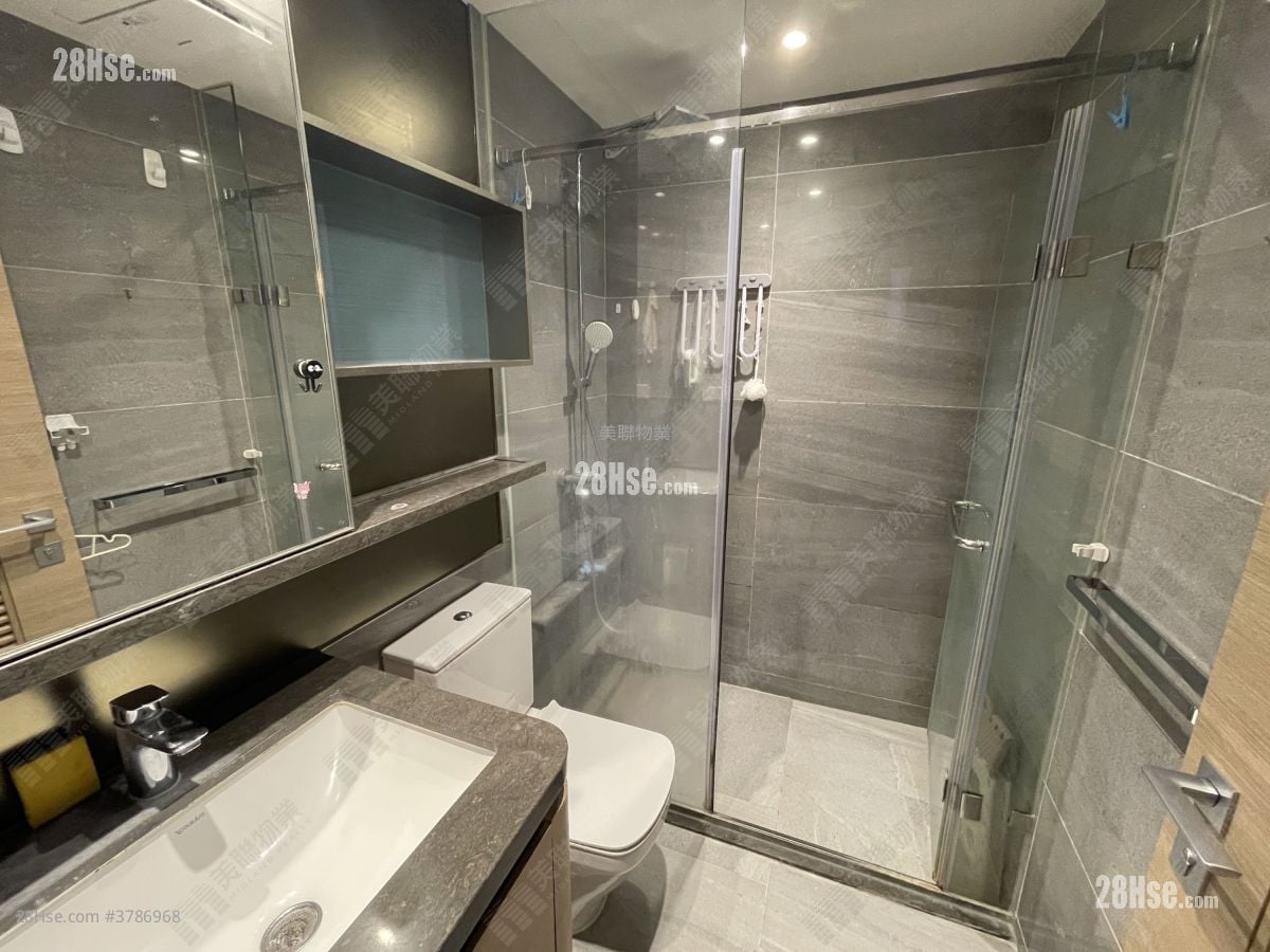 Solaria Rental 456 ft²