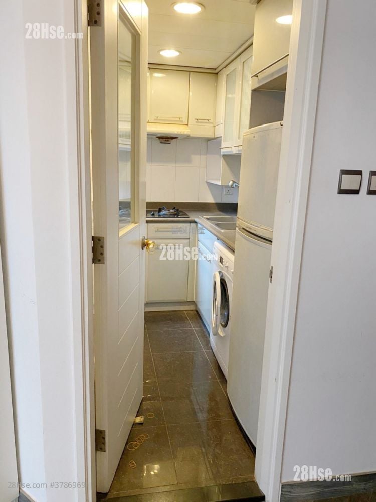 Summit Terrace Sell 2 Bedrooms , 1 Bathroom 450 ft²