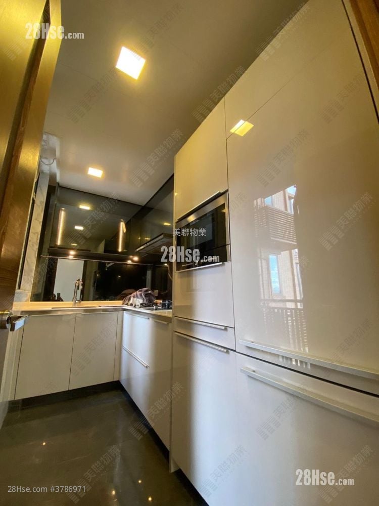 Grand Yoho Rental 519 ft²