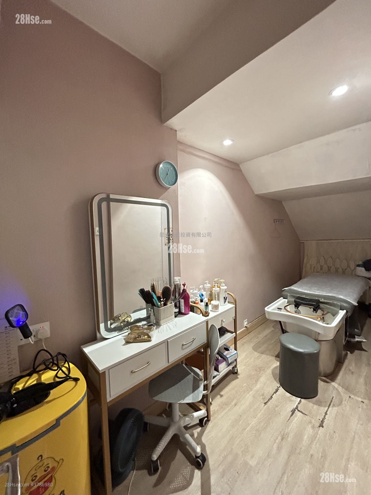 Kwei Un House Rental 3 Bedrooms , 1 Toilet 420 ft²