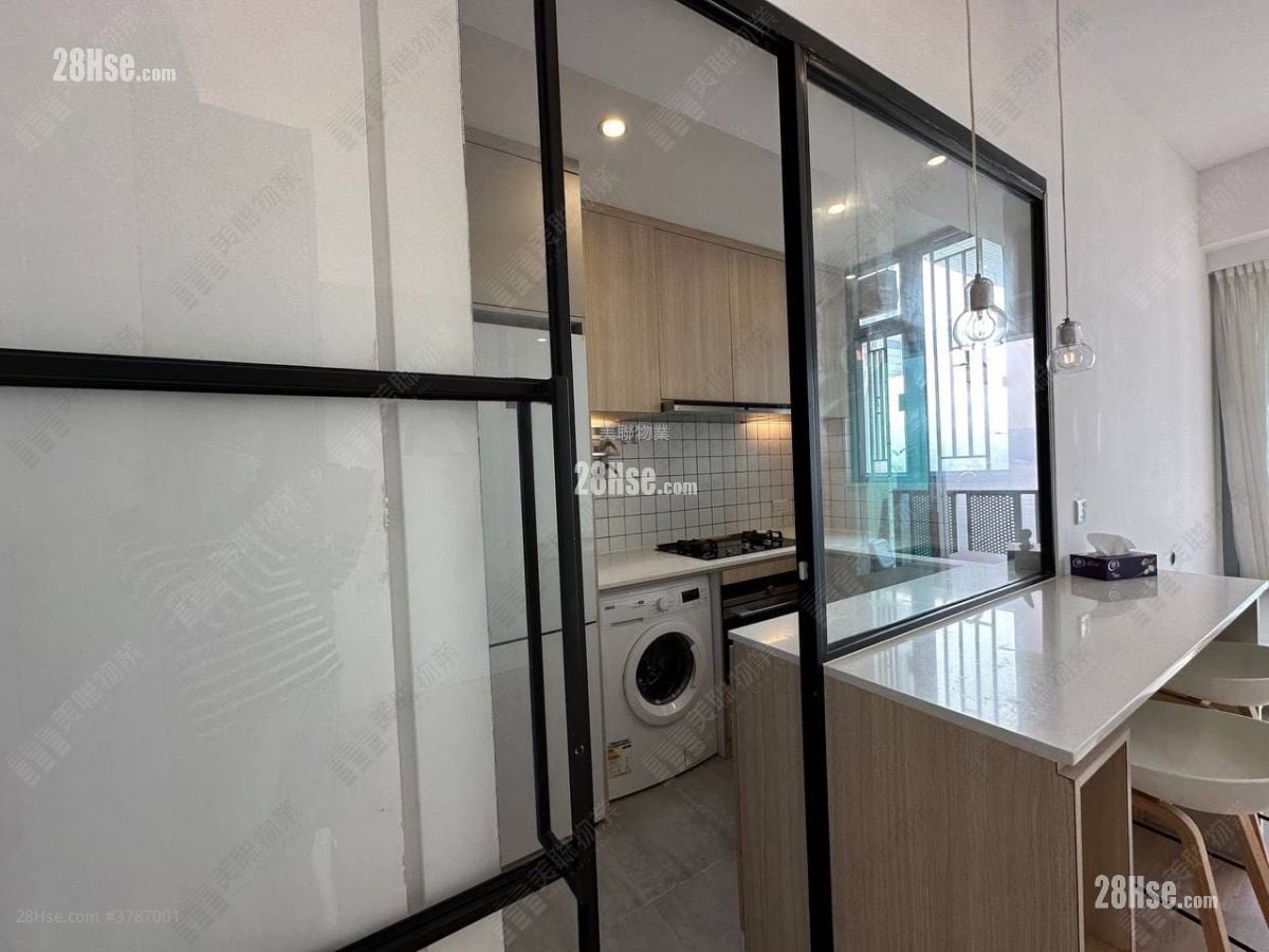 La Costa Rental 2 Bedrooms 466 ft²