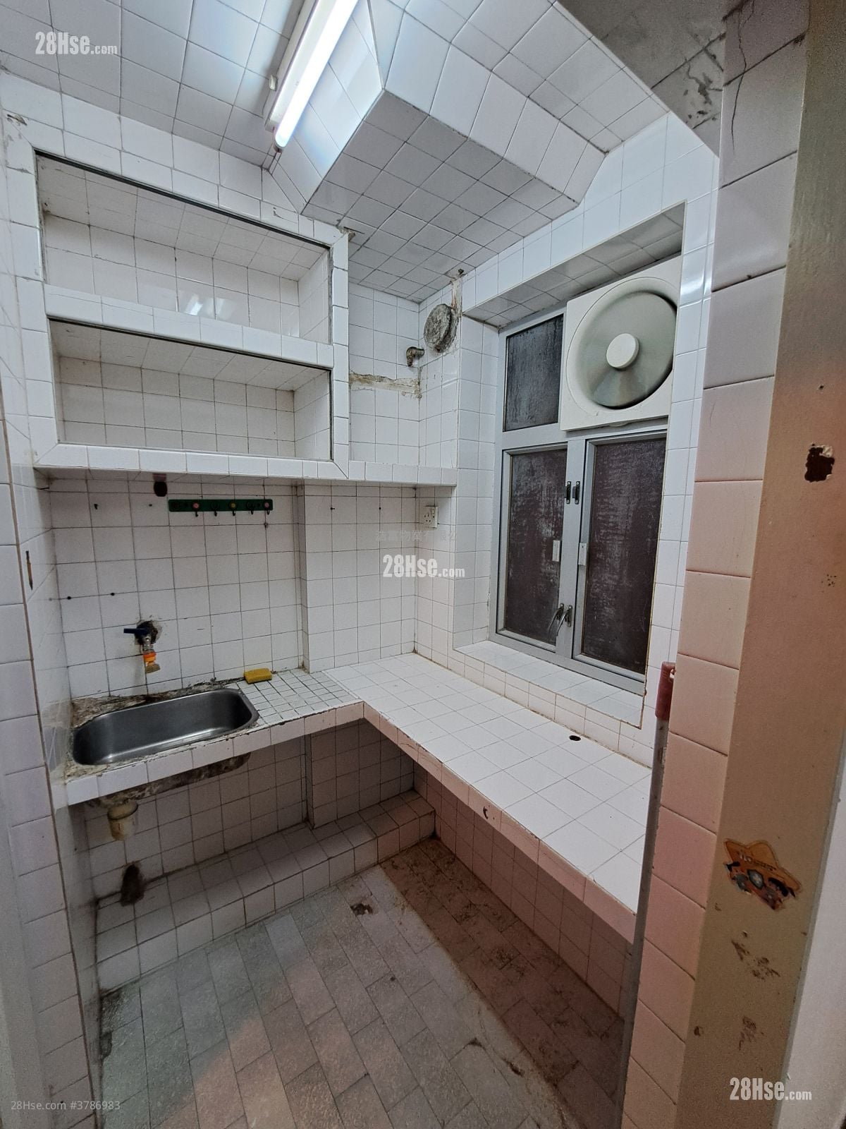 太隆楼 租盘 2 房 , 1 浴室 312 平方尺