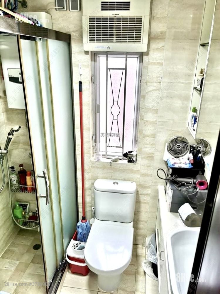 Jubilee Garden Sell 2 Bedrooms , 1 Bathroom 510 ft²