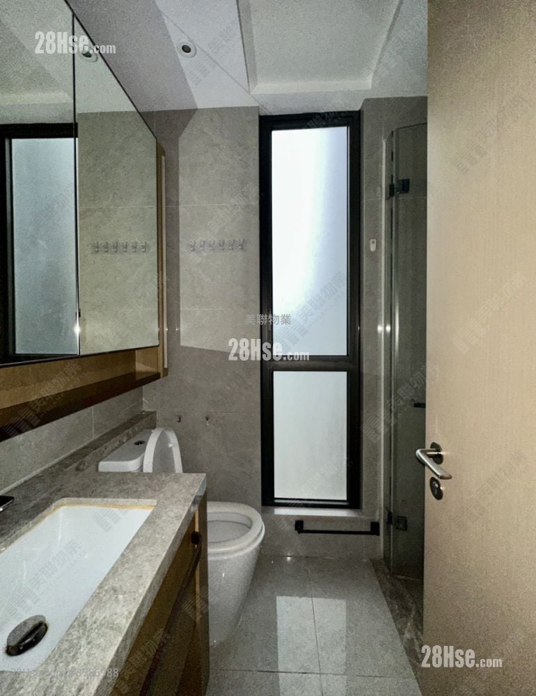 Crescent Green Sell 3 Bedrooms 966 ft²