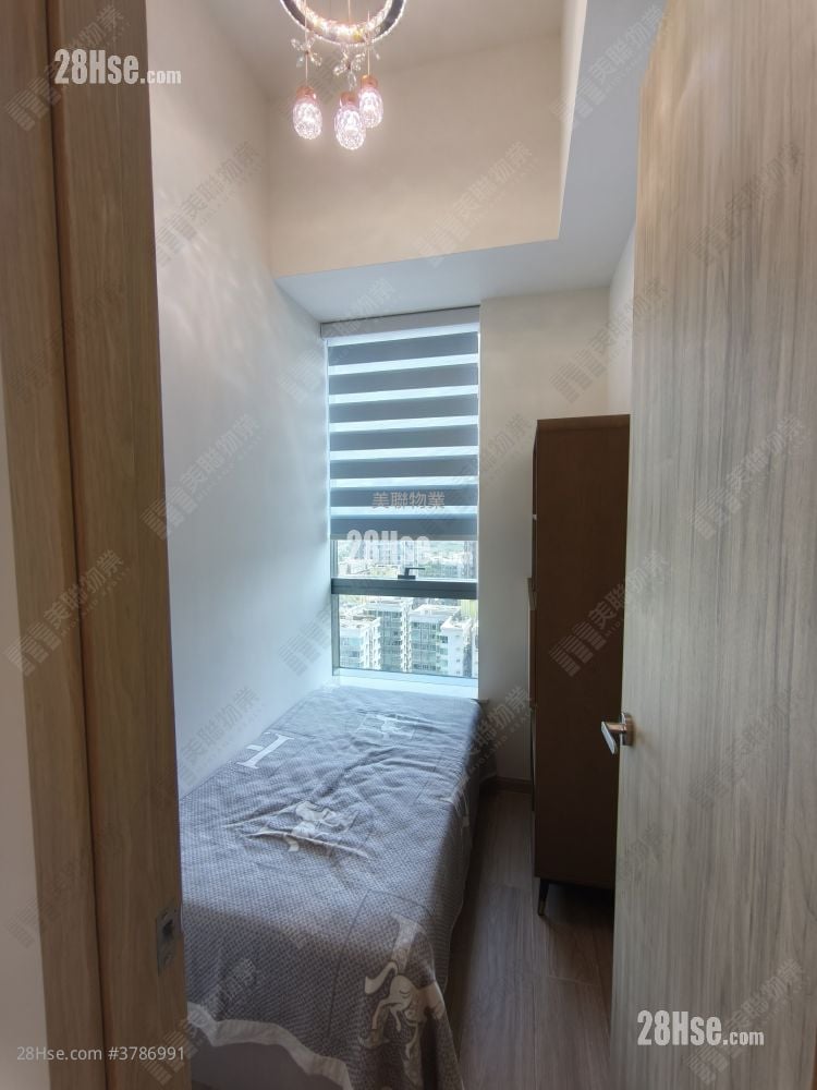 Hava Rental 370 ft²