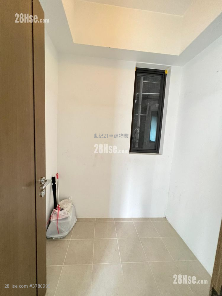 The Austin Sell 3 Bedrooms , 2 Bathrooms 981 ft²