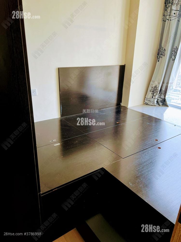 The Reach Rental 357 ft²