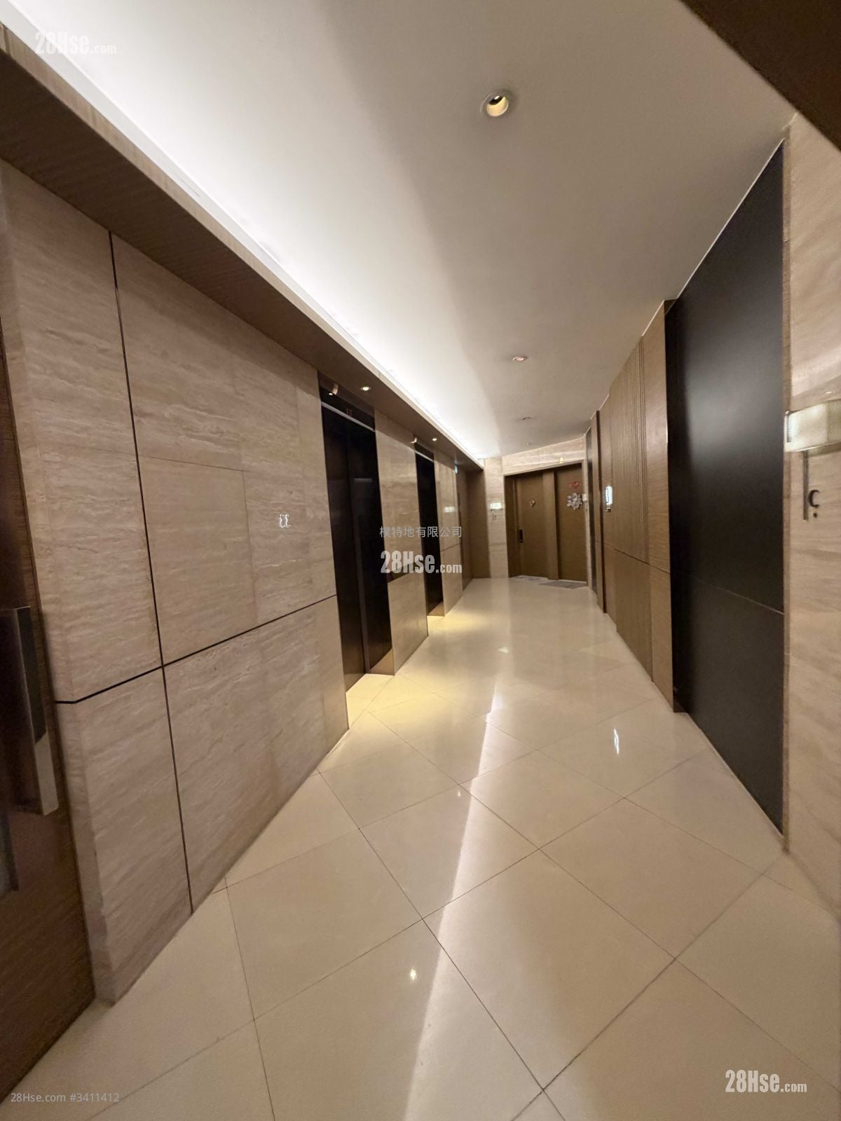 现崇山 租盘 2 房 , 1 浴室 523 平方尺