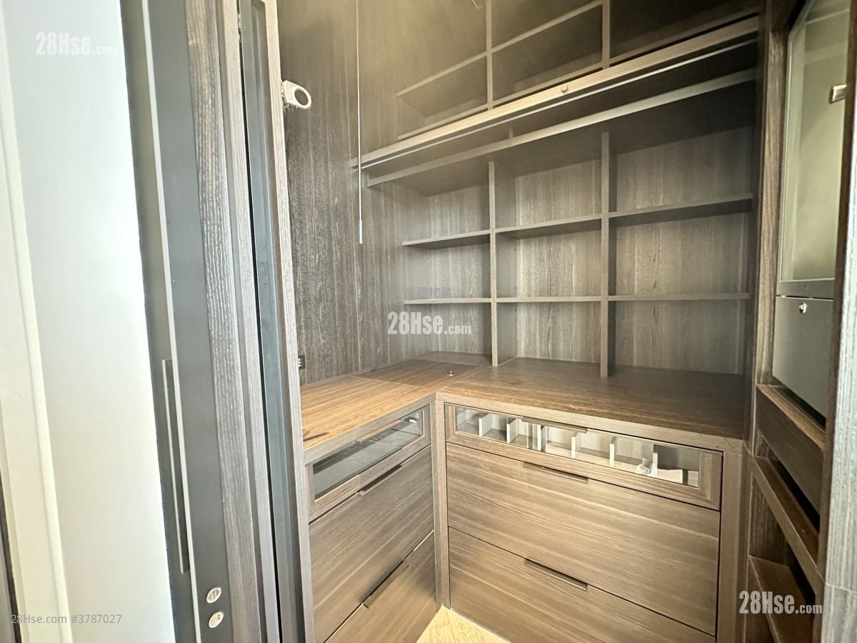 The Henley 租盘 3 房 , 2 浴室 888 平方尺