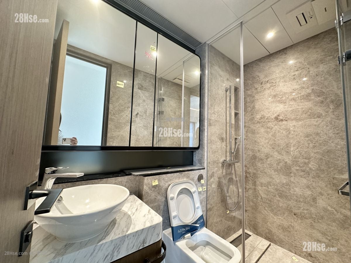 The Henley 租盘 3 房 , 2 浴室 888 平方尺