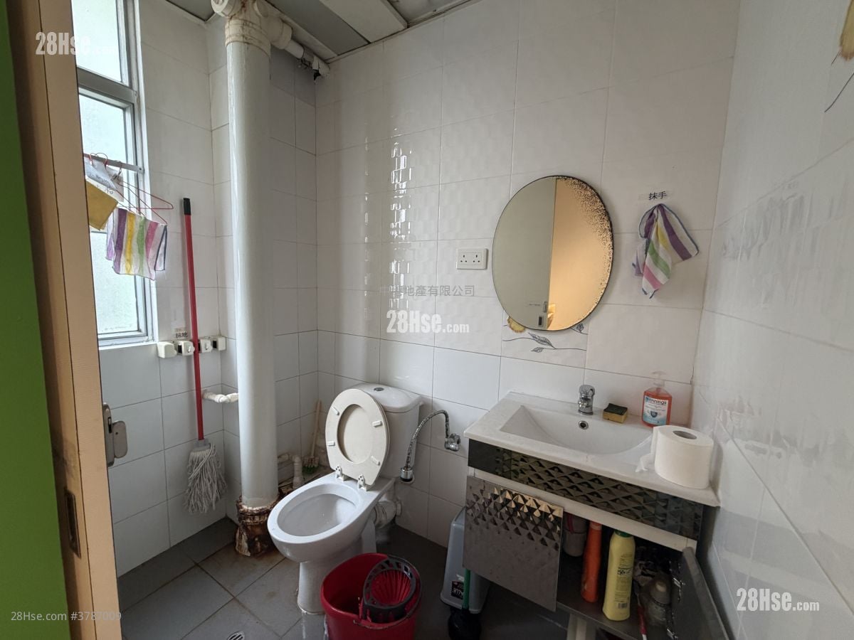 和丰工业中心 售盘 2 房 , 1 厕所 640 平方尺