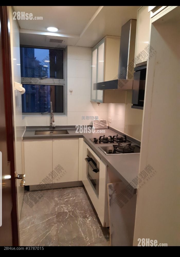 The Palazzo Sell 2 Bedrooms 707 ft²