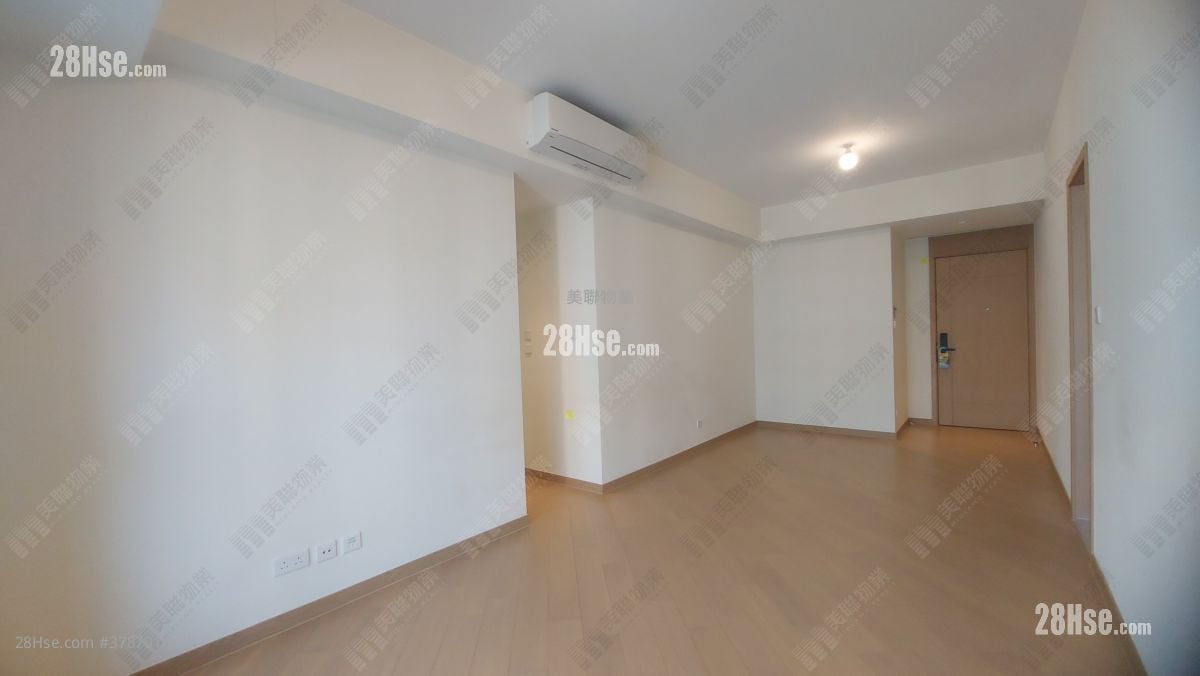 Grand Mayfair  Rental 768 ft²