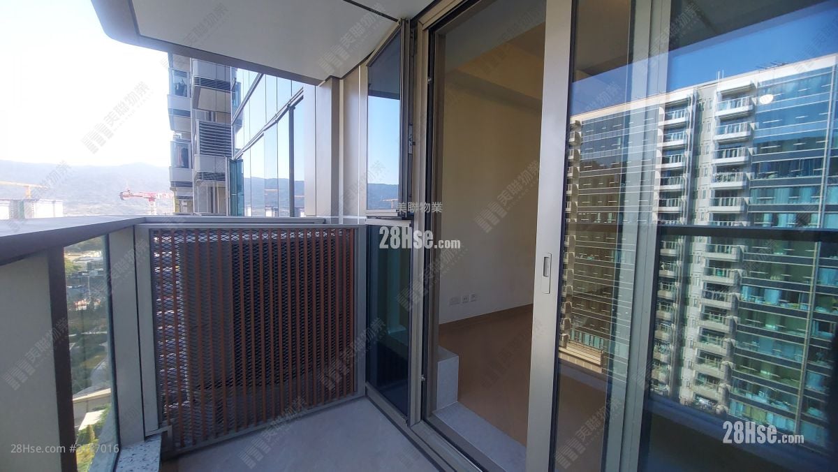 Grand Mayfair  Rental 768 ft²