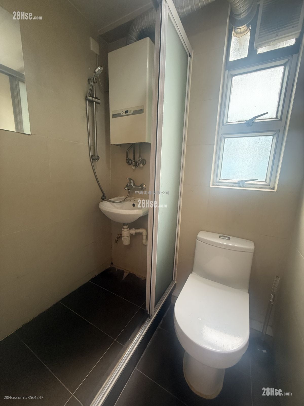 宝华大厦 租盘 1 房 , 1 浴室 193 平方尺