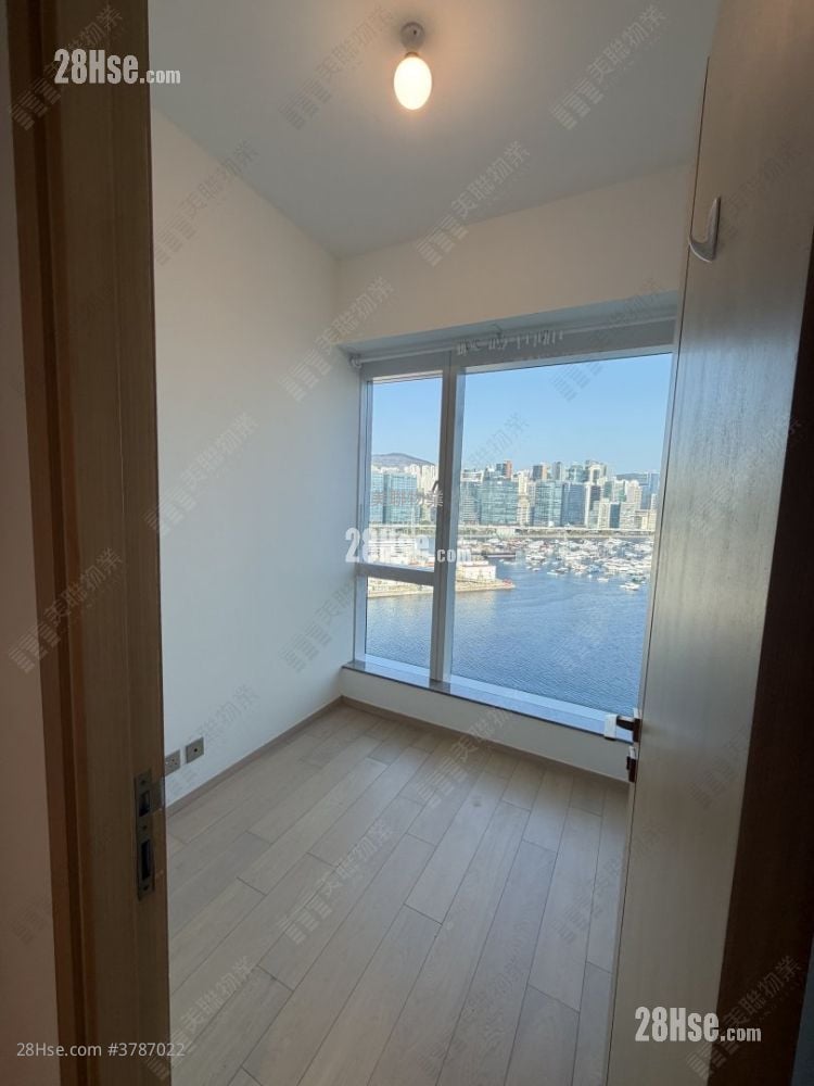 Miami Quay Rental 3 Bedrooms 716 ft²