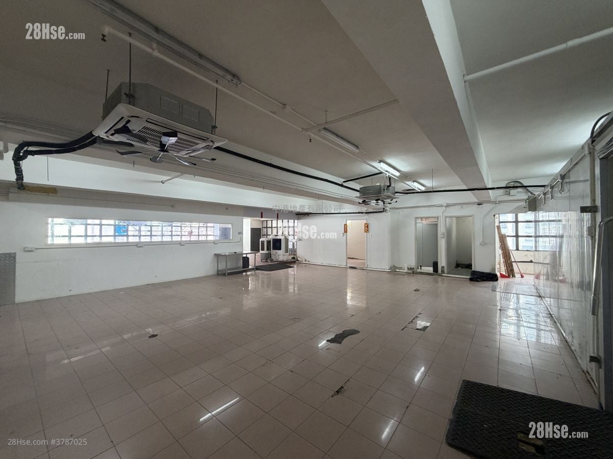 Vanta Industrial Centre Rental 2 Toilets 3,584 ft²