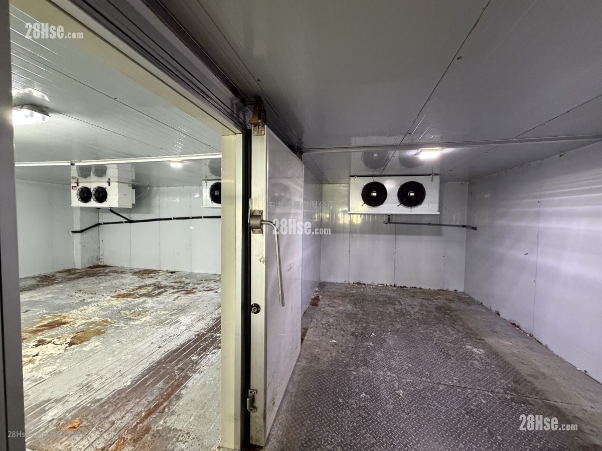 Vanta Industrial Centre Rental 2 Toilets 3,584 ft²