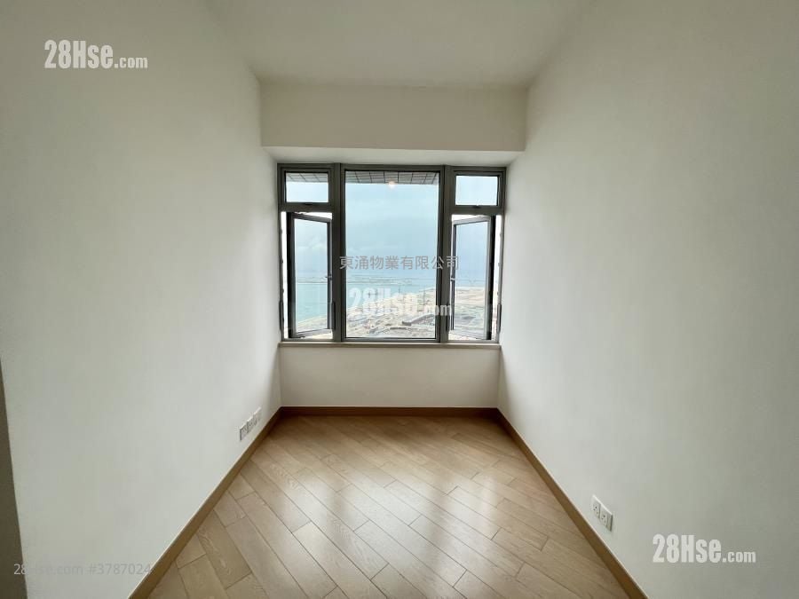 Century Link Rental 3 Bedrooms , 2 Bathrooms 644 ft²