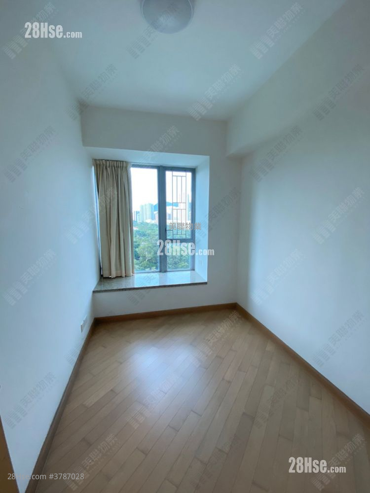 The Riverpark Sell 4 Bedrooms 1,250 ft²