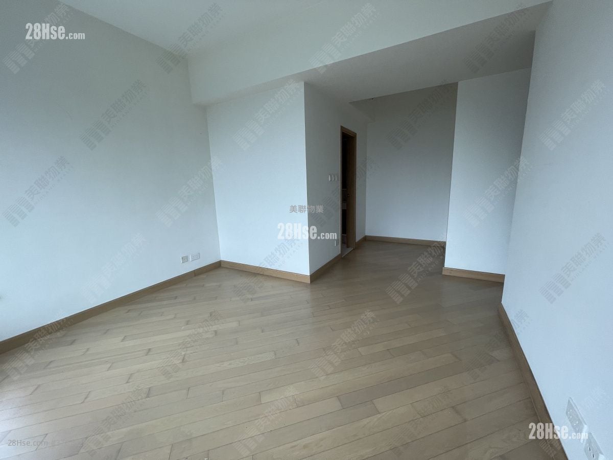 The Riverpark Sell 4 Bedrooms 1,250 ft²