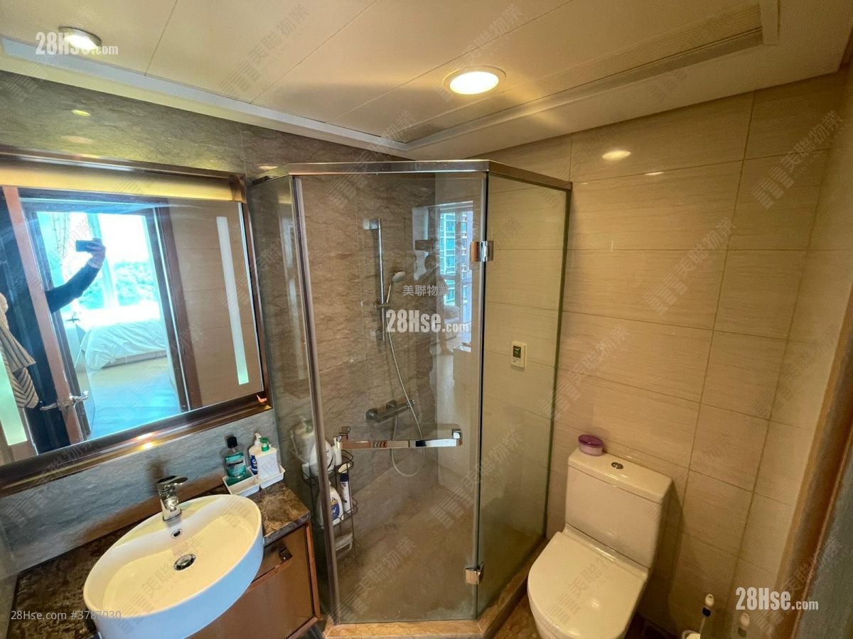 The Riverpark Sell 2 Bedrooms 508 ft²