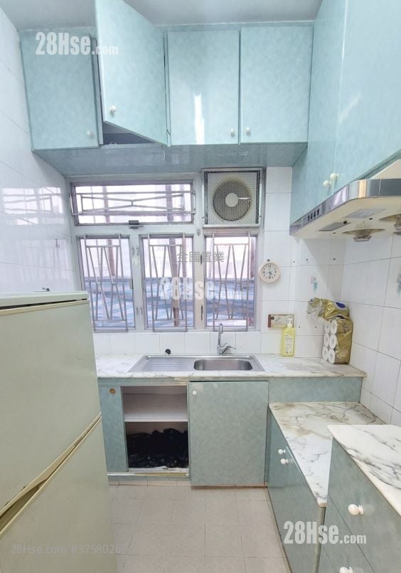 金海大廈 售盤 2 房 , 2 浴室 551 平方呎