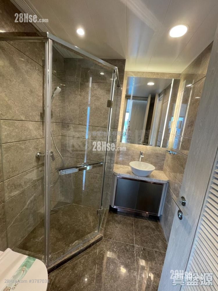 Sea To Sky Sell 4 Bedrooms , 4 Bathrooms 1,054 ft²