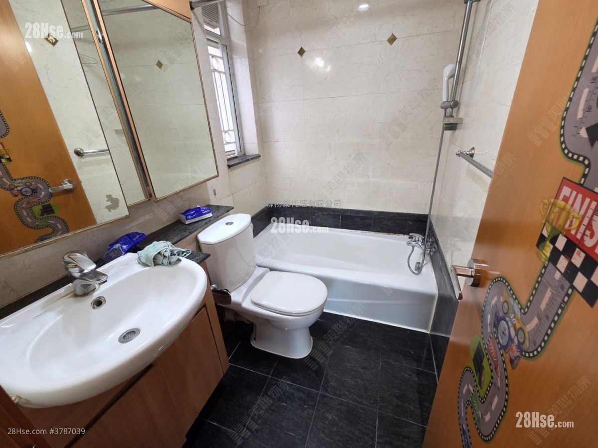 Liberte Sell 2 Bedrooms , 1 Bathroom 491 ft²