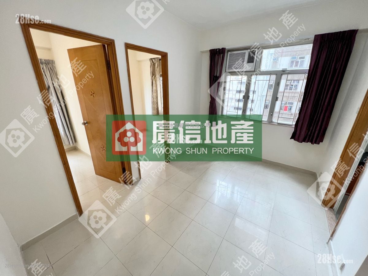 Hung Wai Building Rental 2 Bedrooms , 1 Bathroom 305 ft²
