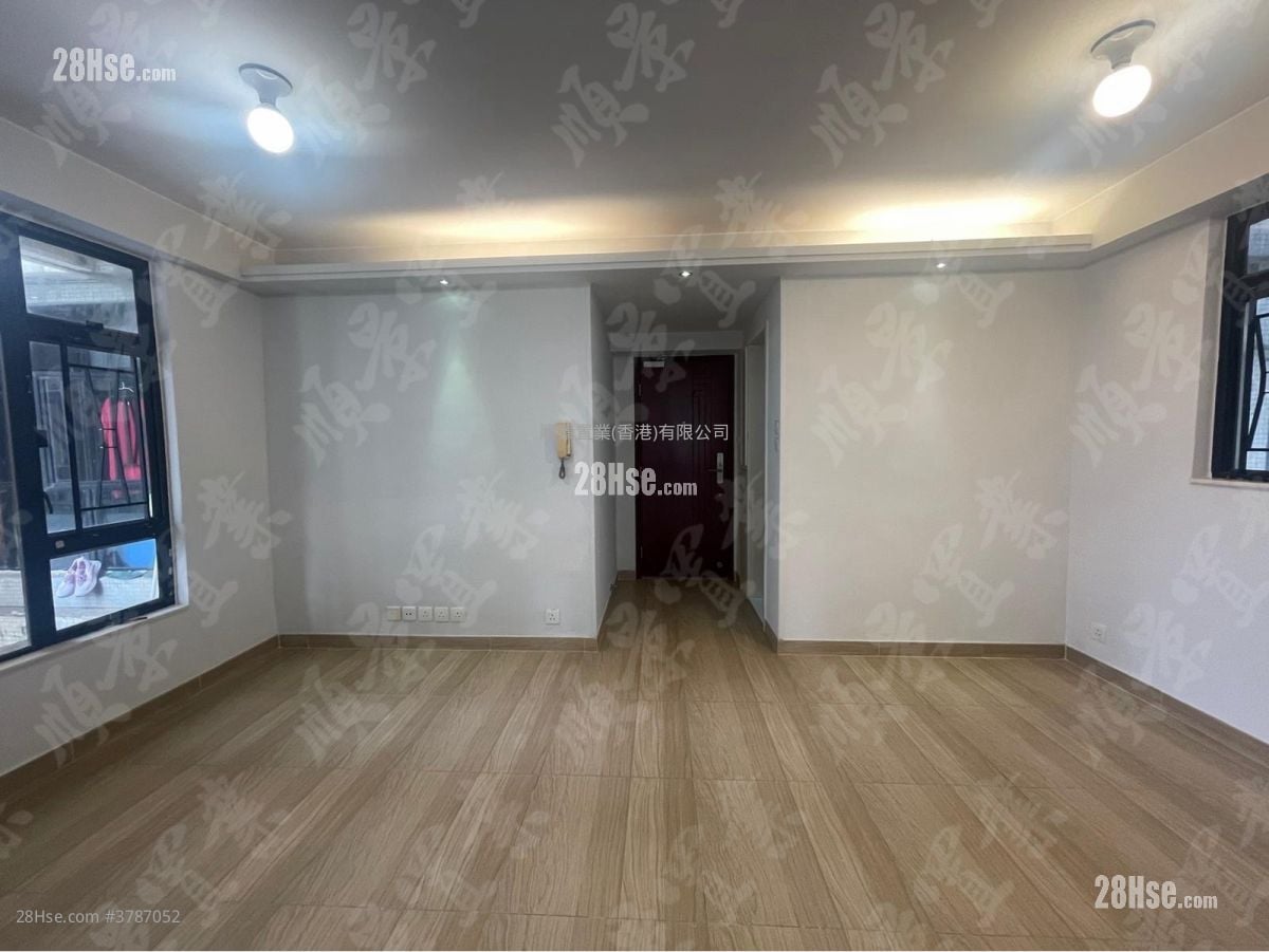 Prosperous Garden Sell 2 Bedrooms , 1 Bathroom 478 ft²