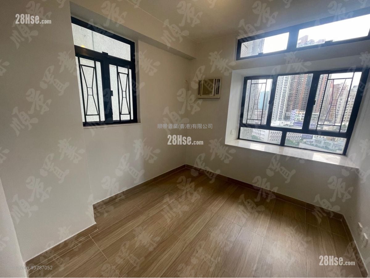 Prosperous Garden Sell 2 Bedrooms , 1 Bathroom 478 ft²