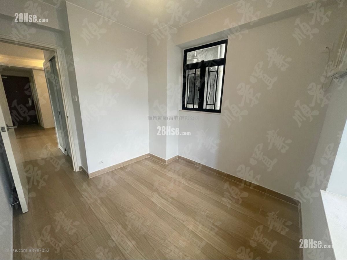 Prosperous Garden Sell 2 Bedrooms , 1 Bathroom 478 ft²