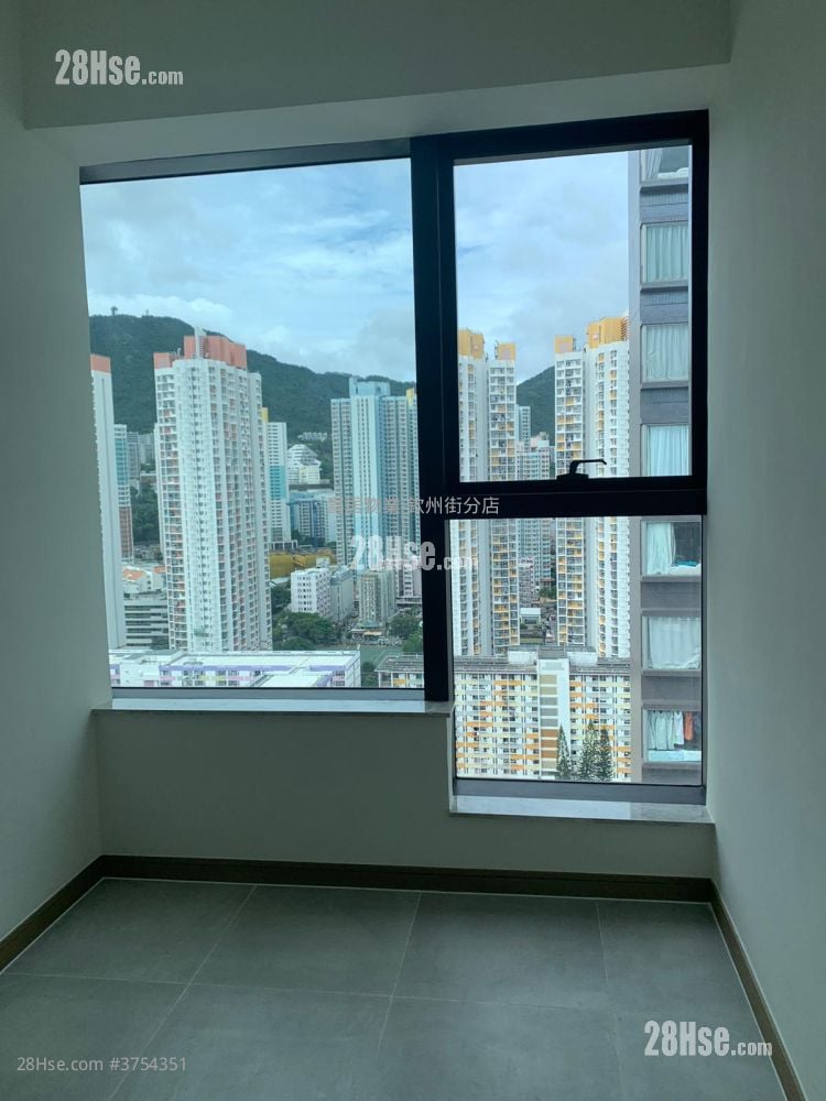 AVA61 租盘 开放式间隔 , 1 浴室 150 平方尺