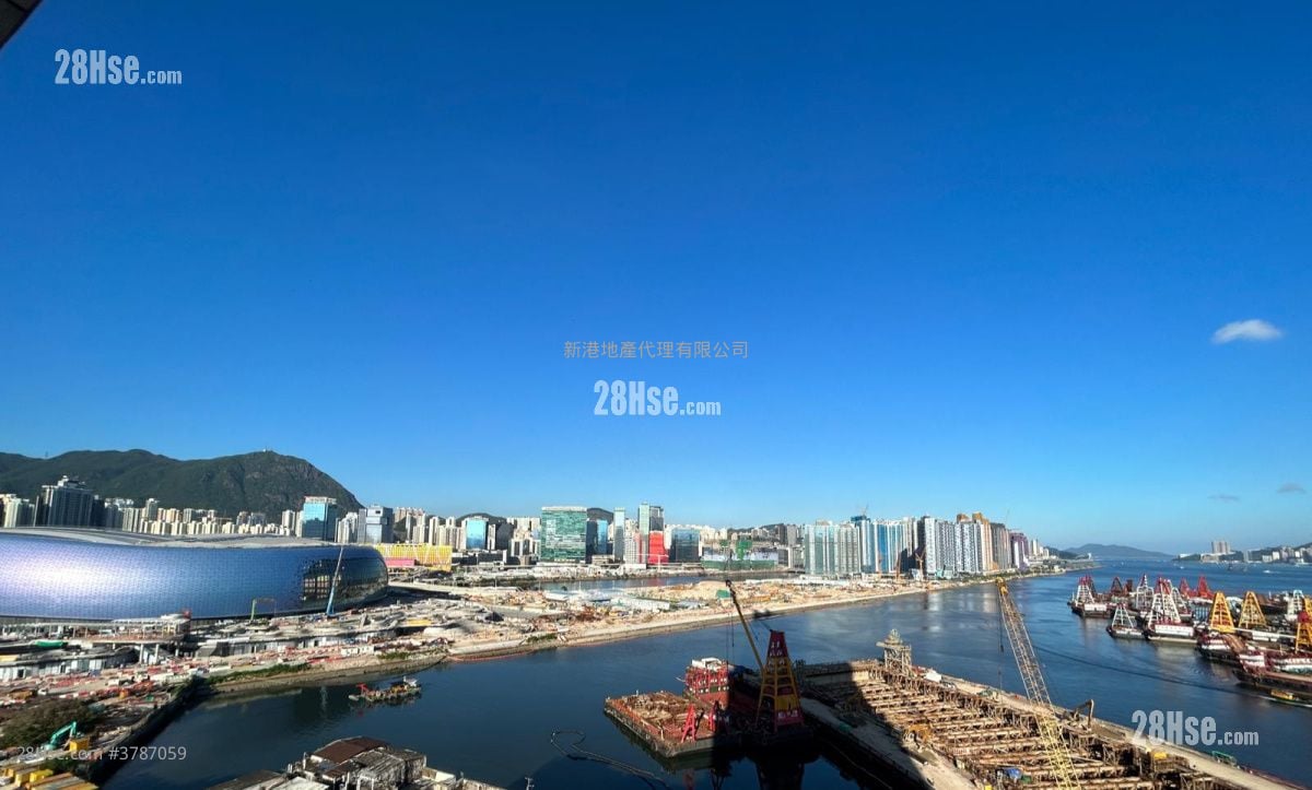 Grand Waterfront Sell 3 Bedrooms , 2 Bathrooms 616 ft²